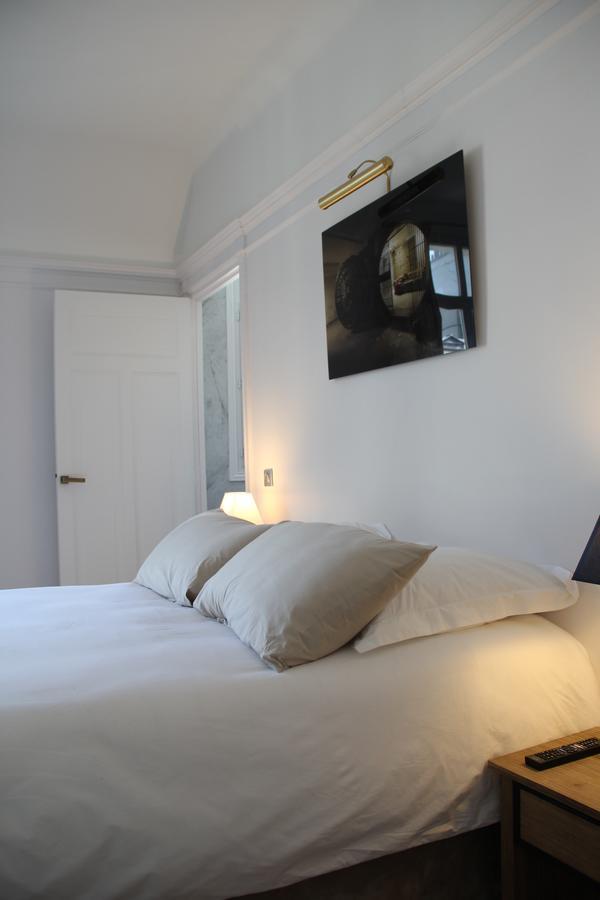 Appartement Champs Elysees Paris Exteriör bild
