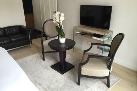 Appartement Champs Elysees Paris Exteriör bild